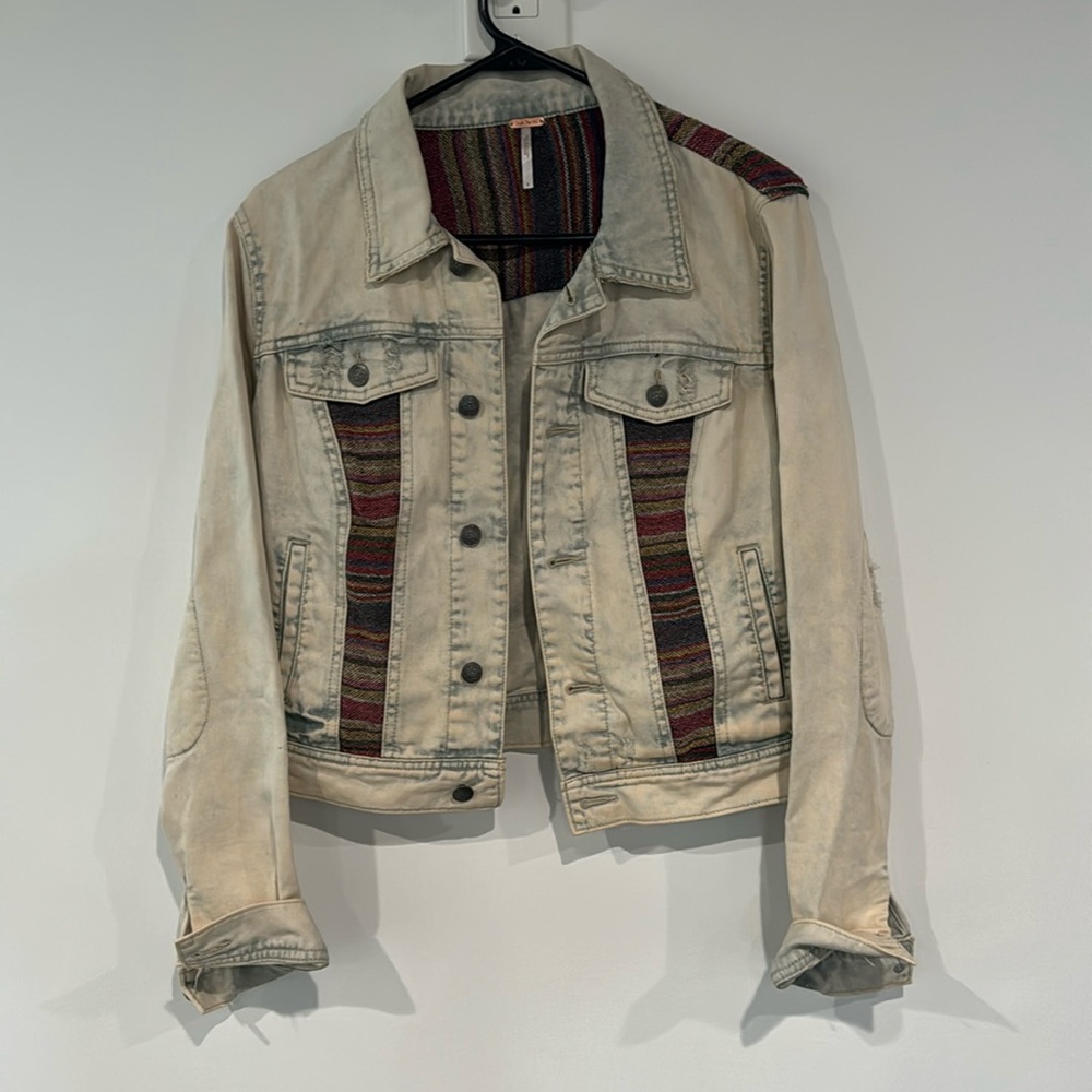 Free People Women Cropped Denim Jacket 8 Distressed Jean Aztec Southwest Medium